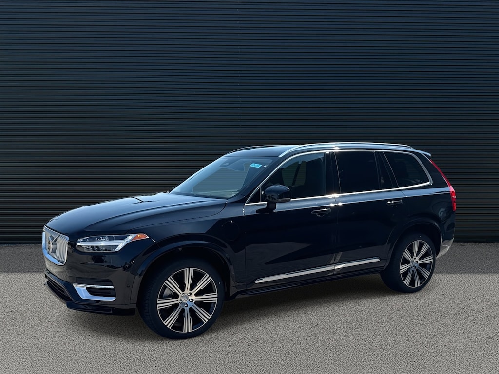 Used 2024 Volvo XC90 Recharge Plug-In Hybrid Plus SUV