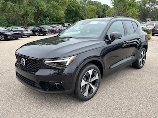 2026 Volvo XC40 B5 Plus SUV