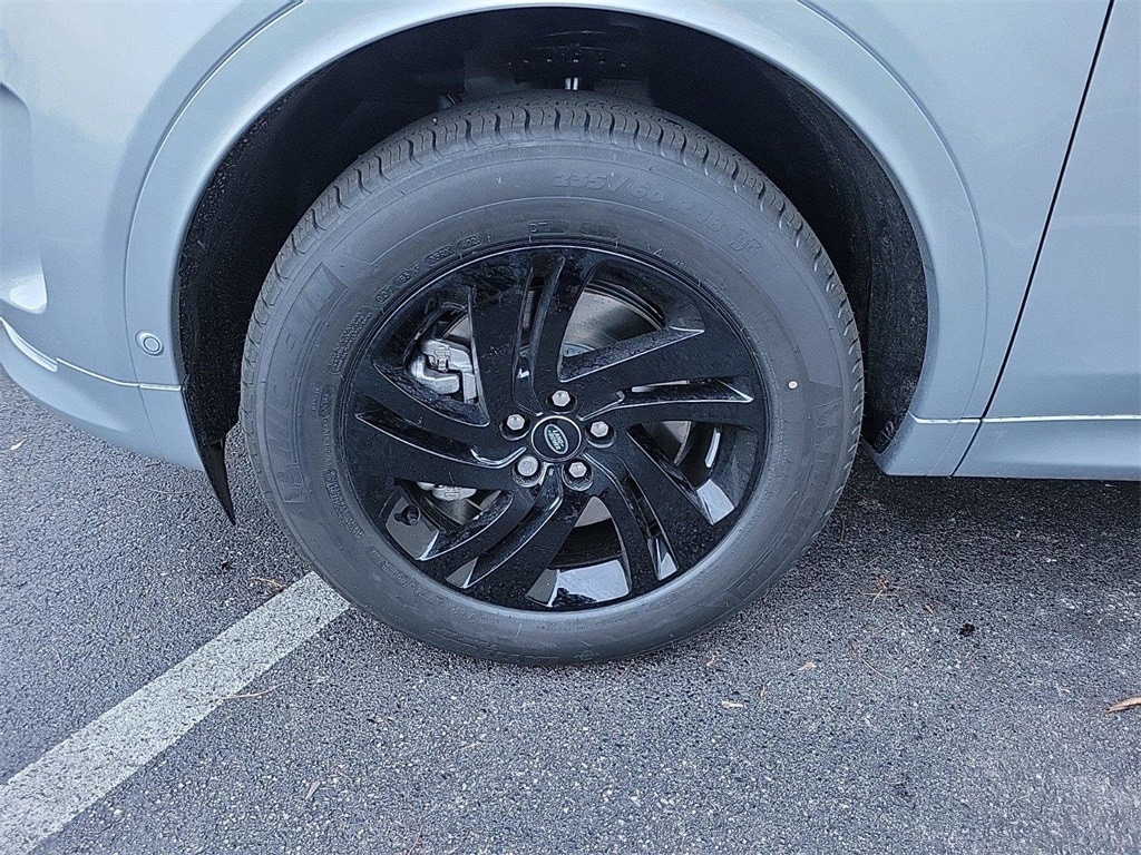 New 2024 Land Rover Discovery Sport S SUV