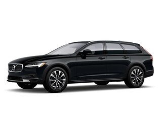 2026 Volvo V90 Cross Country B6 Ultra Wagon